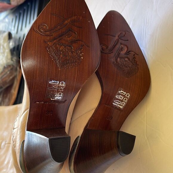 NEW FREE PEOPLE STEVIE BOOTS IN CRÈME - Picture 9 of 10